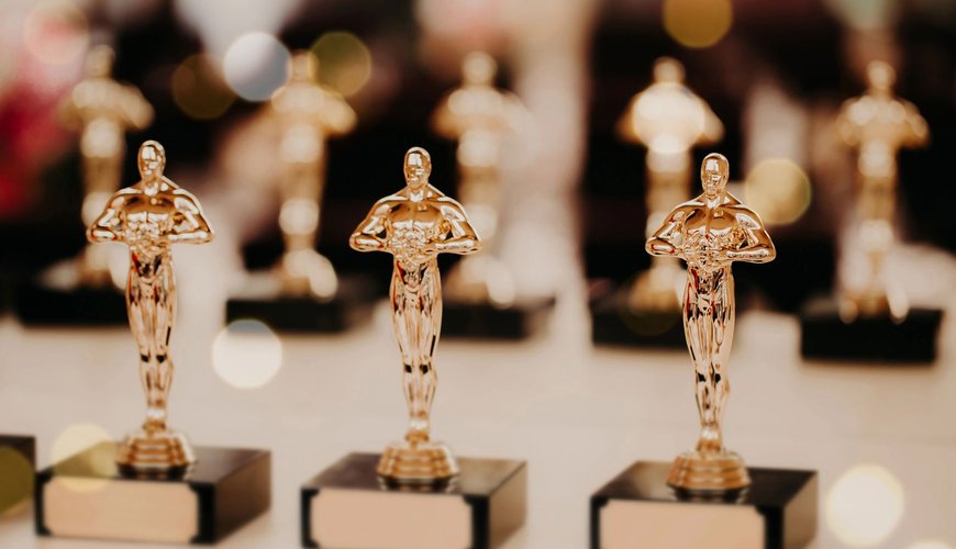 When Hollywood's Glitter Turns to Grit: The Oscars' Notorious Public Apologies