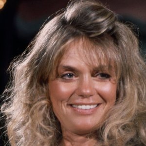 ’70s Hollywood Icon Dyan Cannon Stuns in Rare LA Sighting - Looking Unrecognizable!