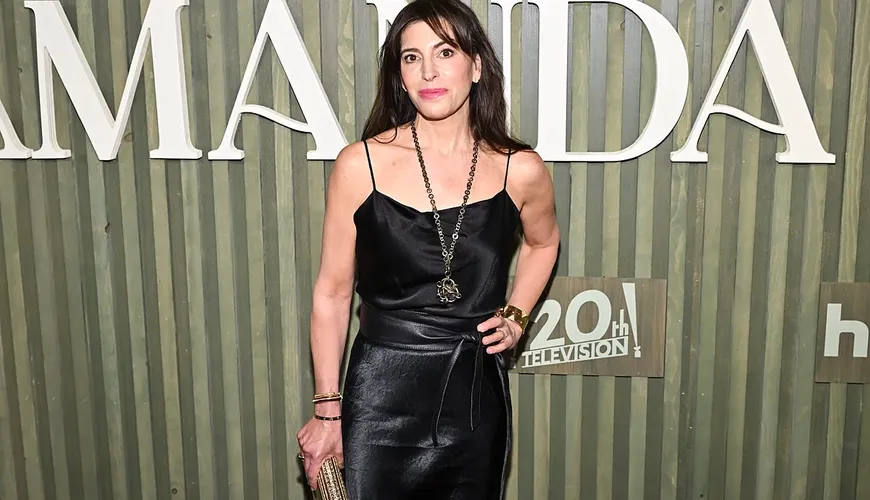 Amanda Knox Hits the Comedy Circuit: A Surprising New Chapter