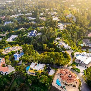 Step into the World of '80s Pop Art at Beverly Hills' Free Museum