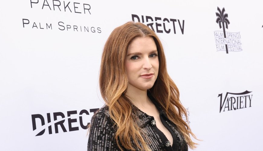Anna Kendrick Takes the Director's Chair for Netflix's 'The Seven Husbands of Evelyn Hugo'