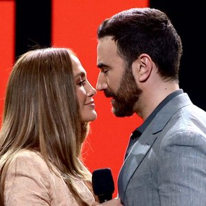 The Real Scoop on Jennifer Lopez and Brett Goldstein's 'Showmance'