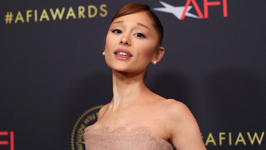 Ariana Grande Gets Emotional in LA – Calls Fans Her 'Safe Presence' Amid Split News