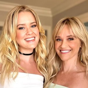 Ava Phillippe Stuns as Reese Witherspoon's Doppelgänger on the Hollywood Red Carpet
