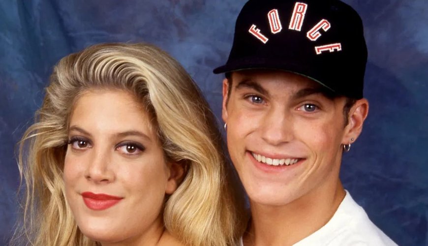 Beverly Hills 90210 Stars Steal the Scene at Hollywood Parade Reunion