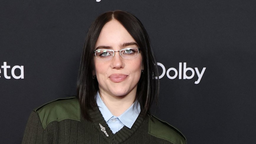 Billie Eilish Makes Rare Family Appearance at Avatar Premiere in Hollywood