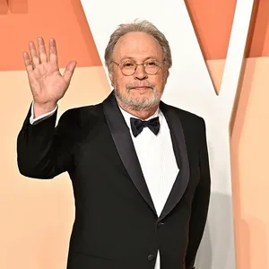 Billy Crystal: Navigating Turbulence with a Lasting Hollywood Legacy
