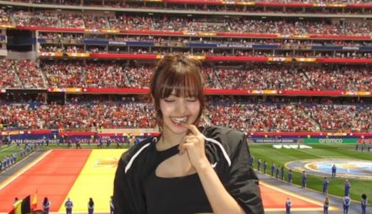Blackpink's Lisa Bags a Whopping 17.7 Billion Won at the World Cup