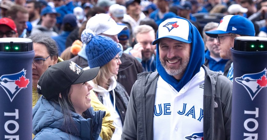 Game 6 Showdown: Blue Jays and Dodgers Battle on Halloween Night