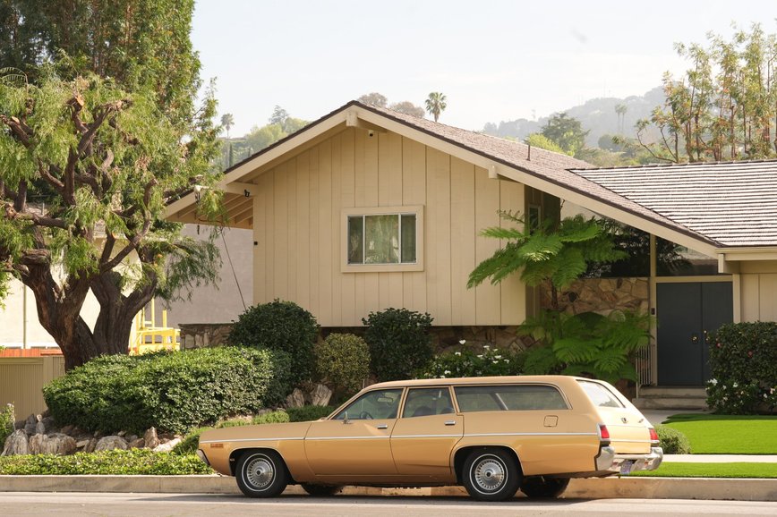 Iconic 'Brady Bunch' House Achieves LA Landmark Status – A Peek into Television History