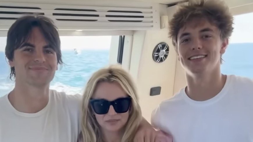 Britney Spears With Sons