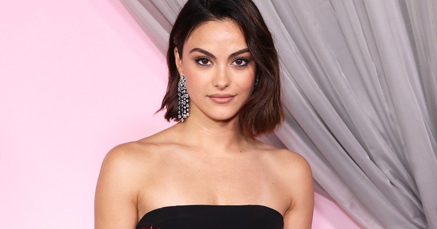 Camila Mendes Shines in Johanna Ortiz – A Floral Affair at the Fashion Trust U.S. Awards