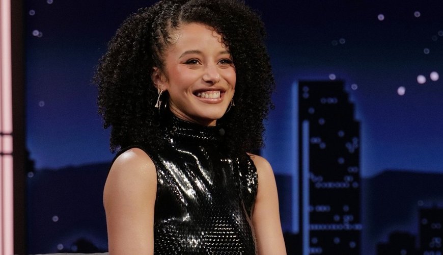 Chase Infiniti Stuns in Strapless Minidress at Paris De Beers Event