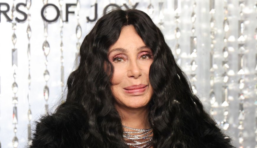Cher's Malibu Bonding: A Grandmother's Unexpected Connection with Her Teenage Granddaughter