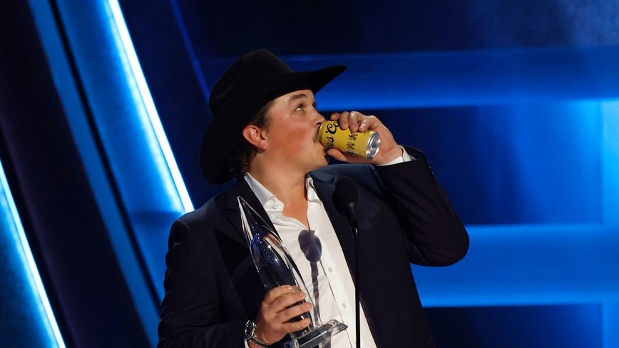 CMA Awards 2025: Glitz, Glam, and Groundbreaking Wins Under the Nashville Stars