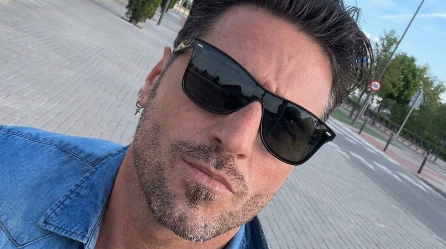 David Bustamante's Surprise Gig for the Pope: A Family Affair Unfolds