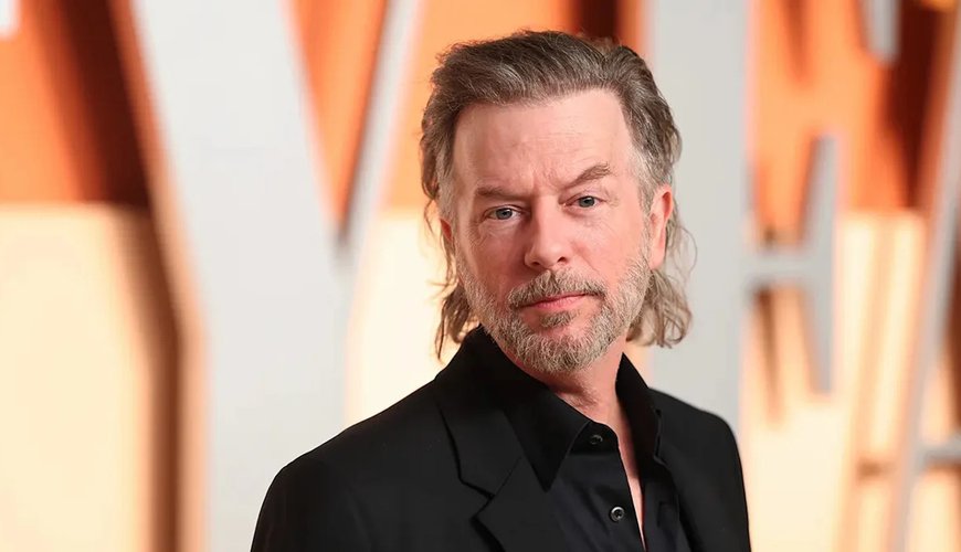 David Spade Spooked by Autograph Hunters in LA: 'I Almost Grabbed My Gun!'