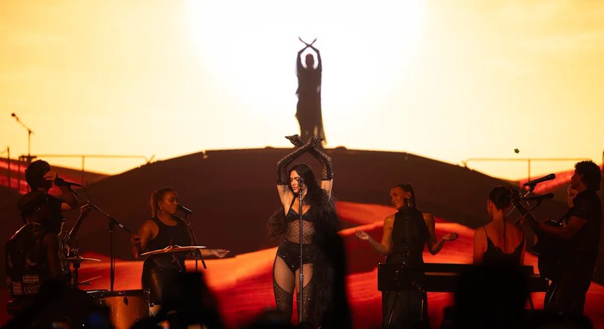 Dua Lipa Lights Up LA with Four Epic Nights on ‘Radical Optimism’ Tour – Our SoCal Review