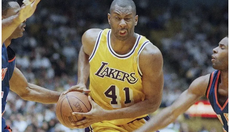 Elden Campbell: The Stealthy Star of the NBA and His Legacy