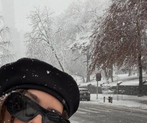 Emily Ratajkowski Rocks Winter Chic in NYC with a Trendy Beret