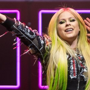 Are Celebs Like Jim Carrey and Avril Lavigne Just Clones?