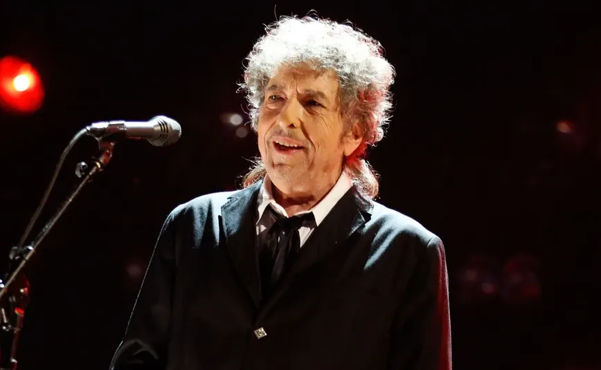 Bob Dylan: The Folk Legend Who Turned the Music World Upside Down