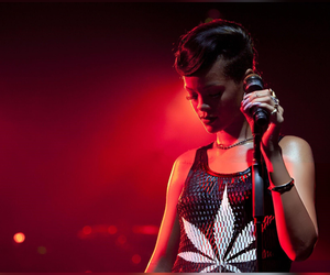 Hollywood's Cannabis Revolution: Celebs Spark a New Era