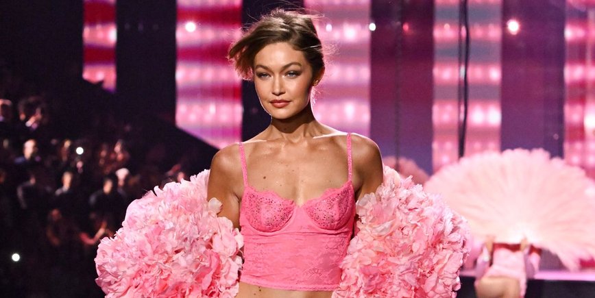 Gigi Hadid Slays in Barbie-Pink at the 2025 Victoria’s Secret Fashion Show with SoCal Flair