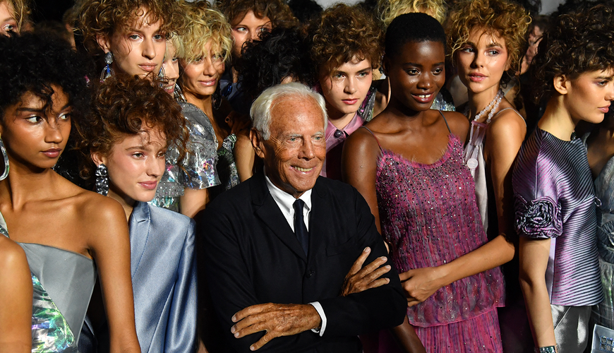 Giorgio Armani’s Hollywood Legacy: How a Champagne Suit Redefined Tinseltown Glam