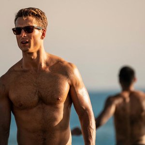 Glen Powell's Hollywood Journey: From Near-Misses to Stardom