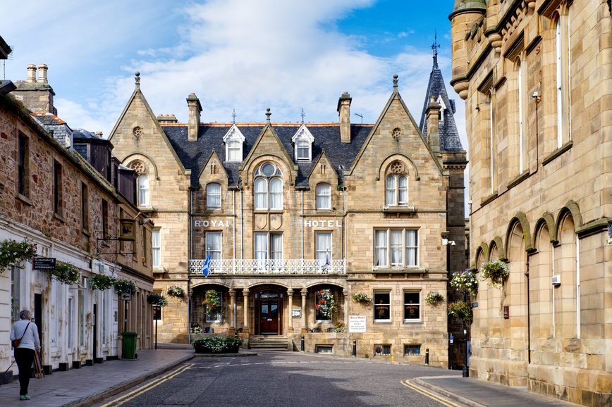 Step Back in Time: Iconic Hotels with Legendary Guests