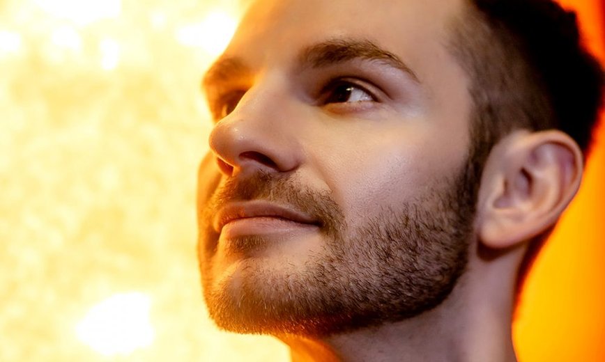 Starstruck in SoCal: Kyle Thomas Spills Cosmic Tea for LA