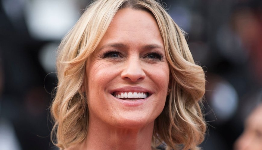 Robin Wright Ditching the US 'S**tshow' for a Chill UK Life