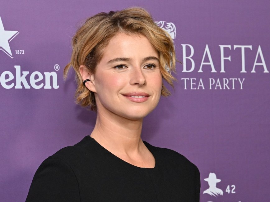 How 'Hamnet' Guided Jessie Buckley to Embrace Motherhood in the Spotlight