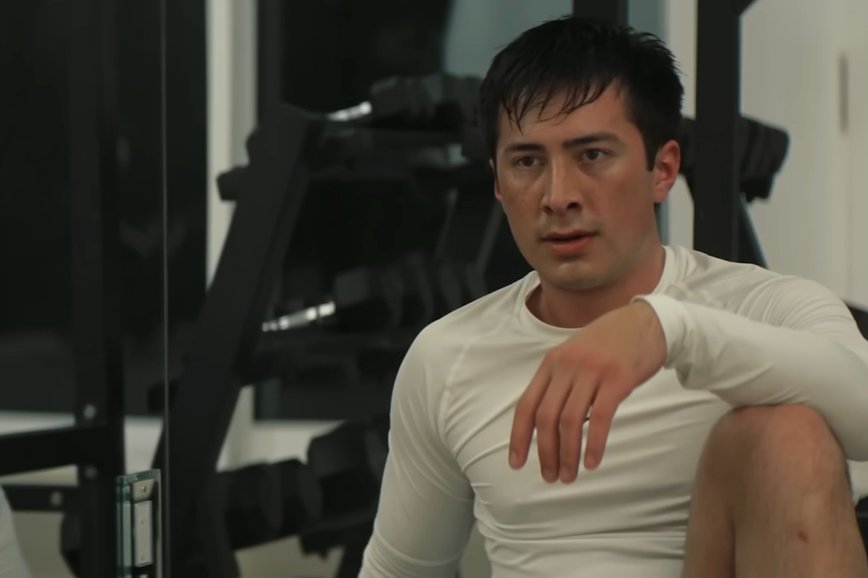 Hudson Williams Finds Comfort in Vancouver's Chill Vibes