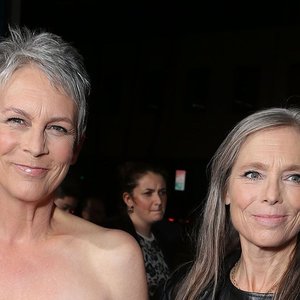 Jamie Lee Curtis Bids a Tearful Farewell to Beloved Sister Kelly Curtis