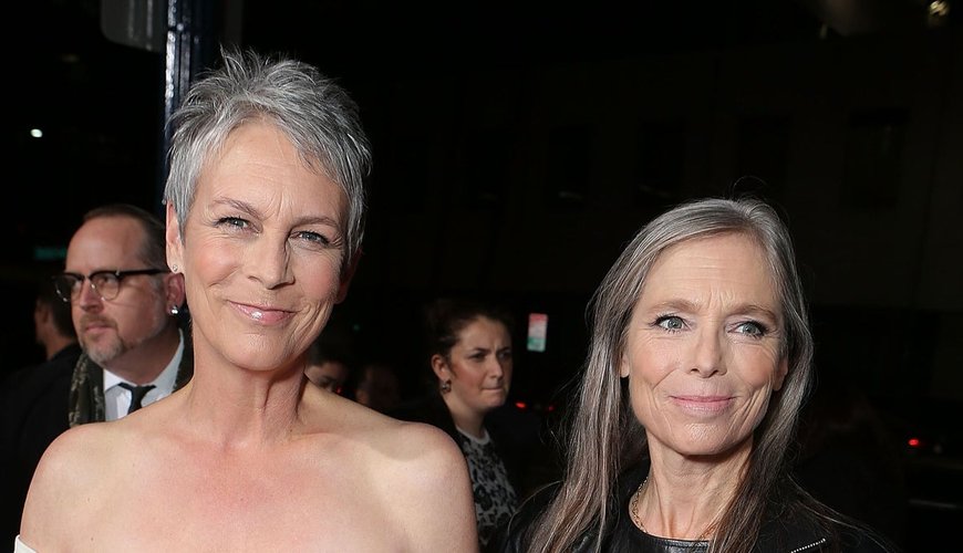 Jamie Lee Curtis Bids a Tearful Farewell to Beloved Sister Kelly Curtis