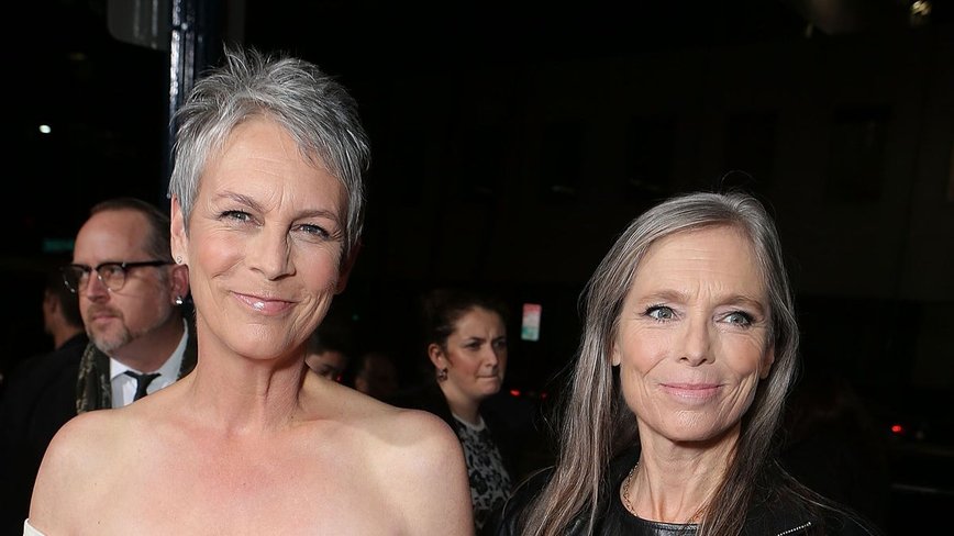 Jamie Lee Curtis Bids a Tearful Farewell to Beloved Sister Kelly Curtis