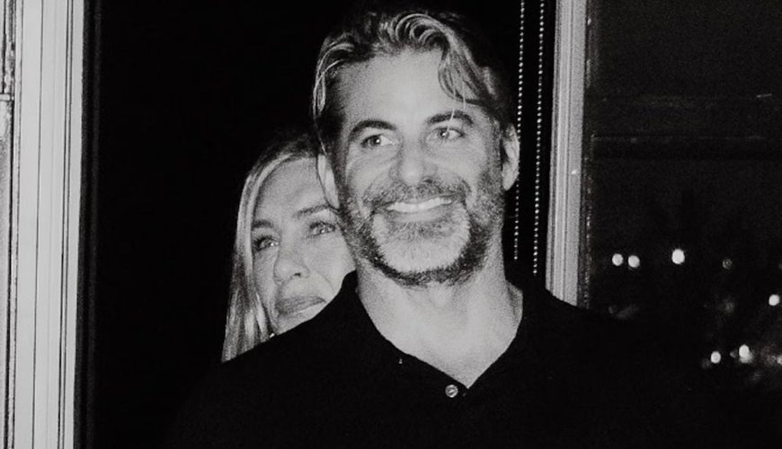 Jennifer Aniston's Coastal Love Dilemma: Navigating Romance with Jim Curtis
