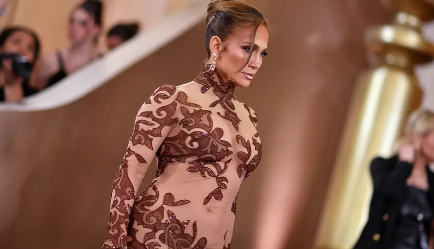 Jennifer Lopez Masters the LA Fashion Scene While Social Media Debate Unfolds