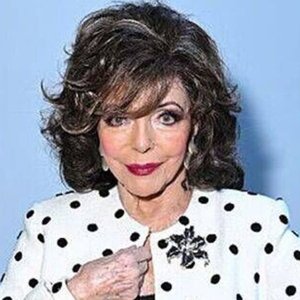 Joan Collins Stuns at Star-Studded Golden Globes Brunch
