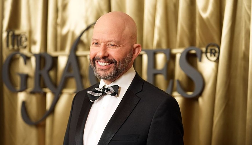 Jon Cryer Spills on Massive Pay Gap with Charlie Sheen on 'Two and a Half Men' – Hollywood's Wildest Salary Drama!