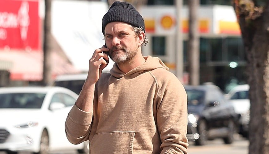 Joshua Jackson Spotted in Sherman Oaks – What's the Dawson's Creek Star Up To?