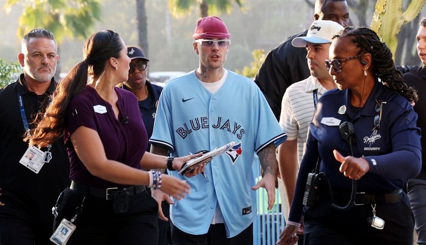 Justin Bieber and Sandy Koufax Steal the Spotlight at World Series Game 3 in LA!