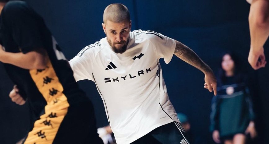 Justin Bieber Drops Jaws with Epic Trick Shot at LA Celebrity Futsal Match