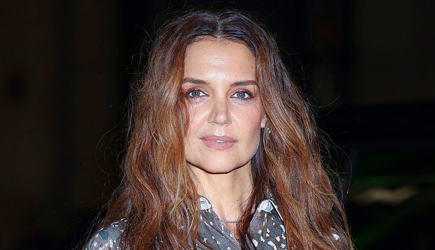 Katie Holmes Tears Up the Dance Floor at NYC Hotspot – LA Vibes in the Big Apple!