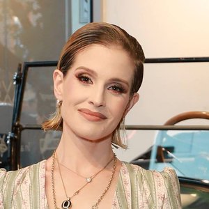 Kelly Osbourne Shines Bright in Bare-Faced Instagram Reveal