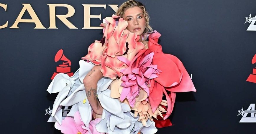 Kesha Blooms on the Red Carpet in Stunning Kilian Kerner Dress