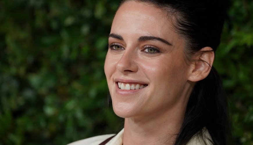 Kristen Stewart's Passionate Call for Change at Hollywood Women's Luncheon