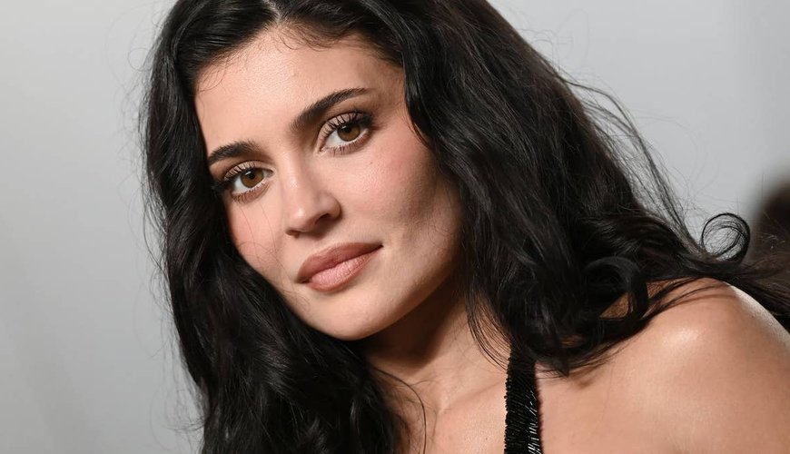 Coachella Chronicles: Kylie Jenner Flaunts Her Festival Flair